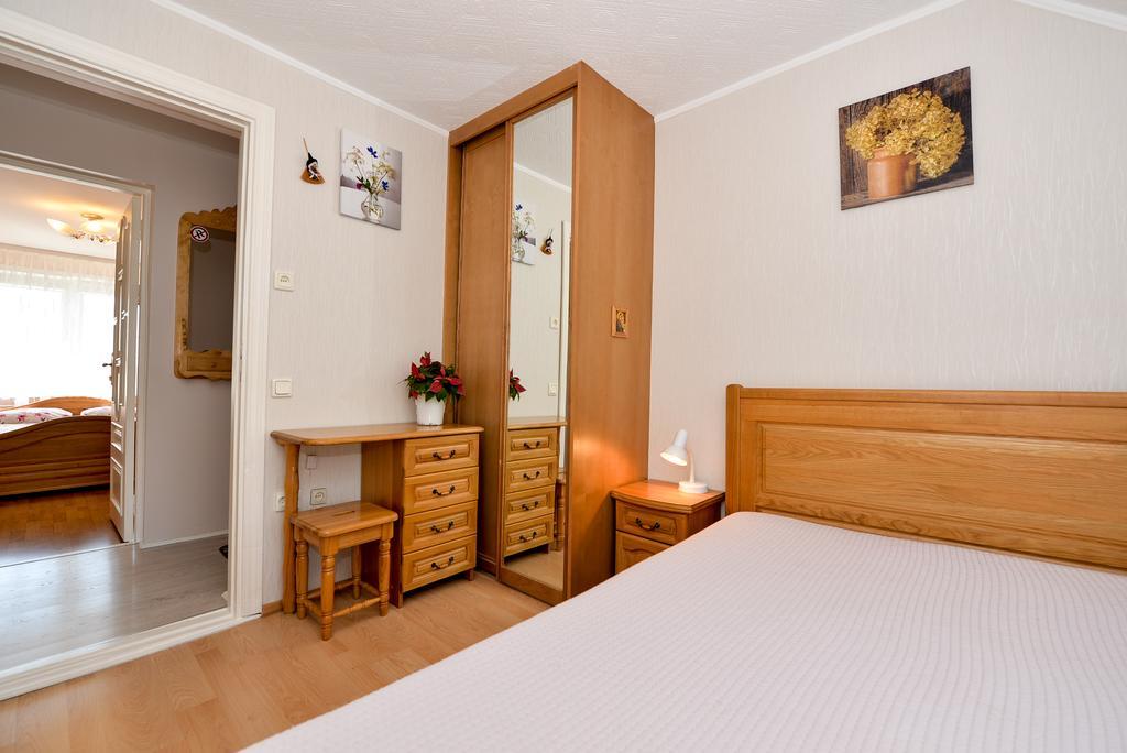 Guesthouse "Nakvyne Pas Zveja" Nagliu Street Nida Εξωτερικό φωτογραφία