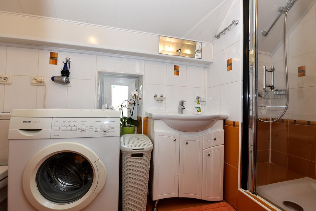 Guesthouse "Nakvyne Pas Zveja" Nagliu Street Nida Εξωτερικό φωτογραφία